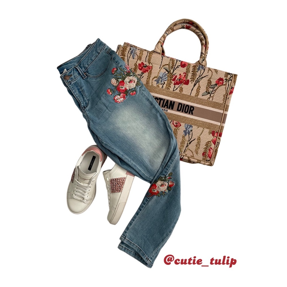 Floral Embroidered Jeans